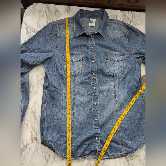 Women's Snap Button Denim Short from H&M size 12 - Picture 8 of 10